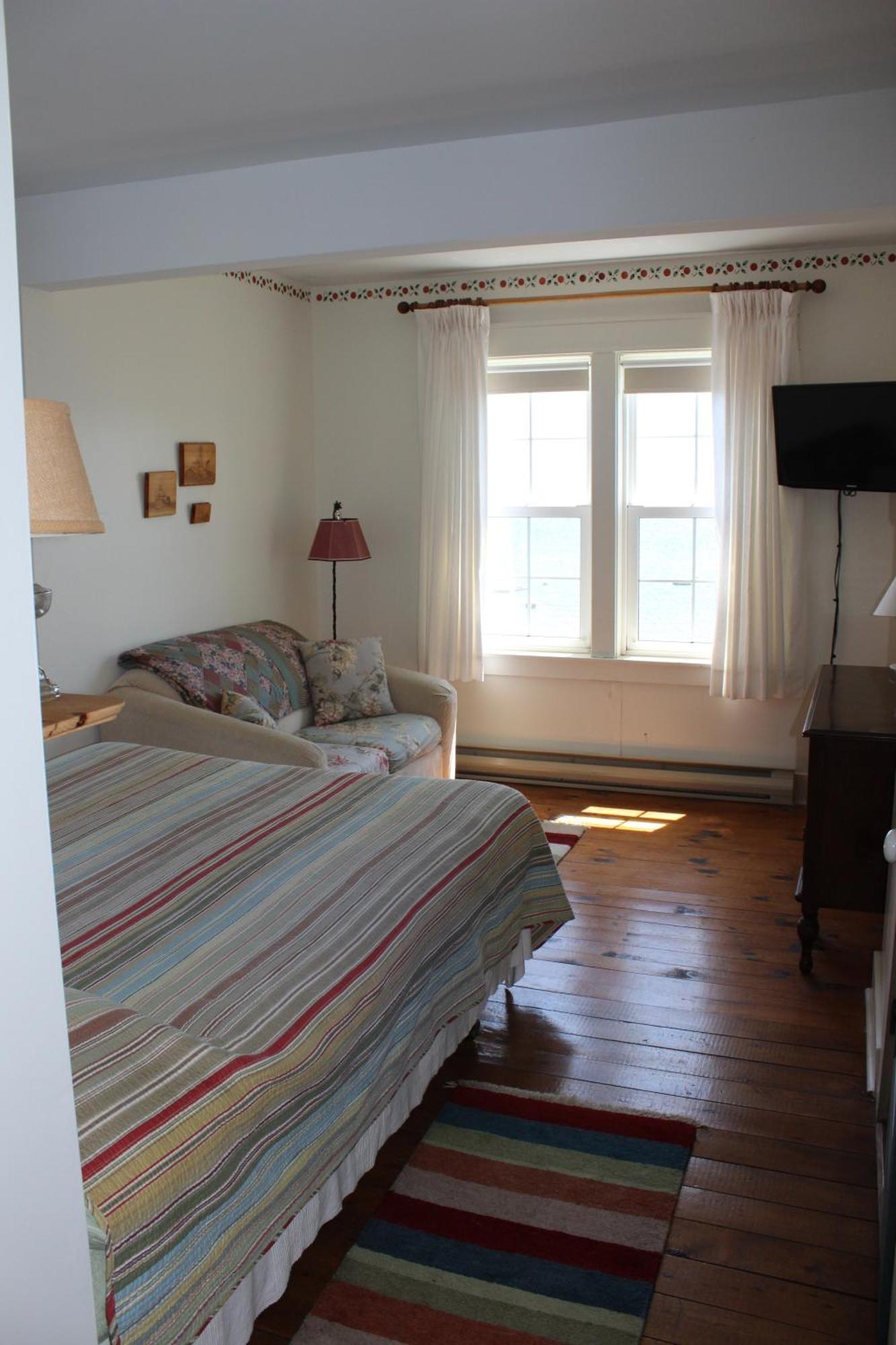 Compass Rose Heritage 4* North Head
